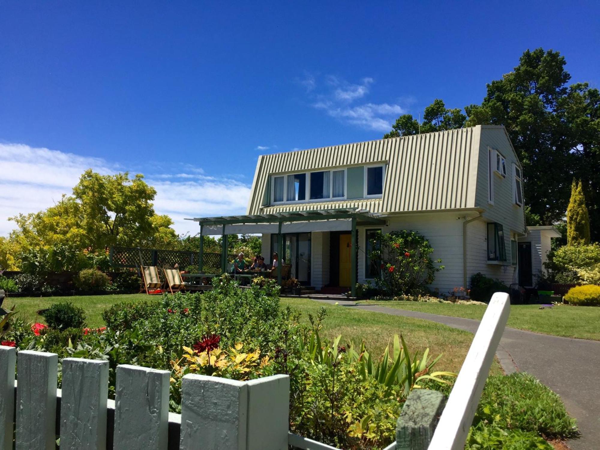 Jacaranda Lodge - Napier Hill Holiday Home Exterior photo