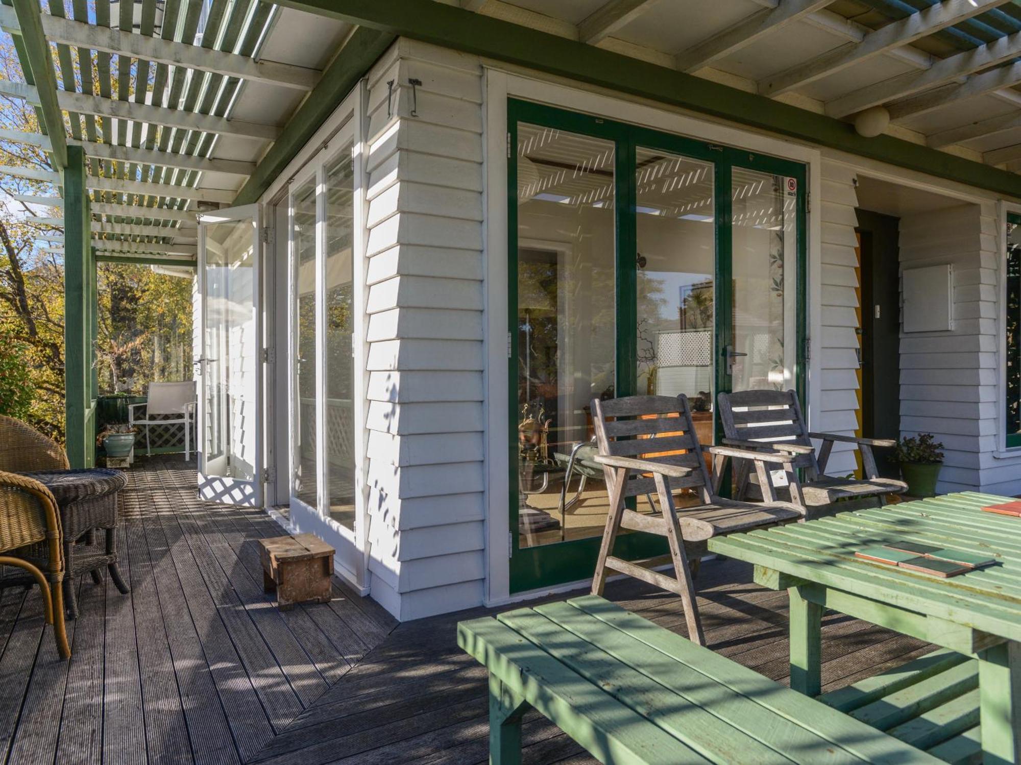 Jacaranda Lodge - Napier Hill Holiday Home Exterior photo
